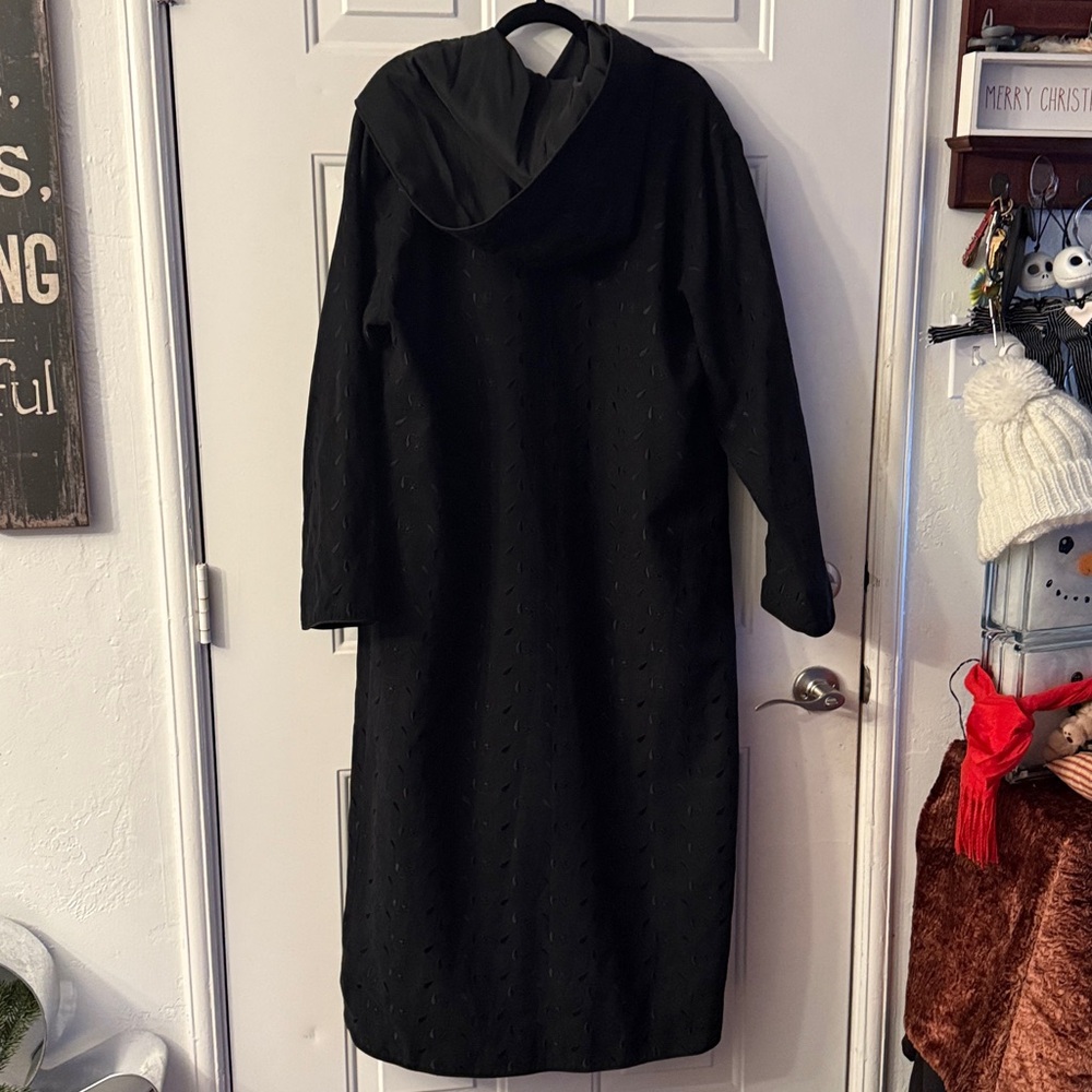 Reversible Raincoat with pocketsLike new condition. Back with Design & solid - Picture 6 of 7